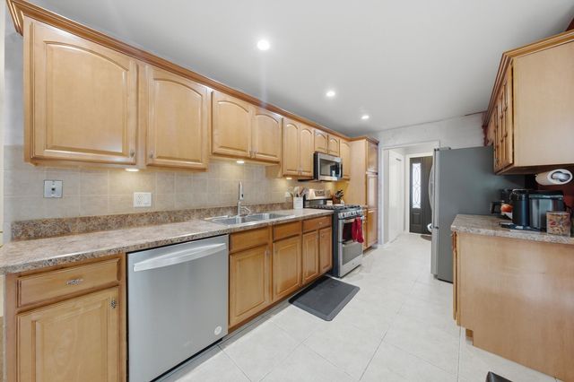 7603 Sequoia Court, Orland Park, IL 60462