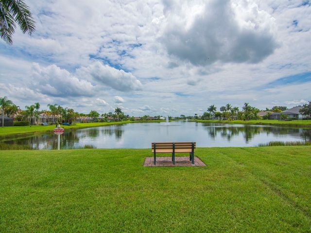 585 Sarina Terrace SW, Vero Beach, FL 32968