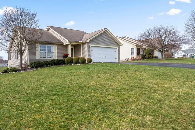 1461 Woodsview Way, Macedon, NY 14502