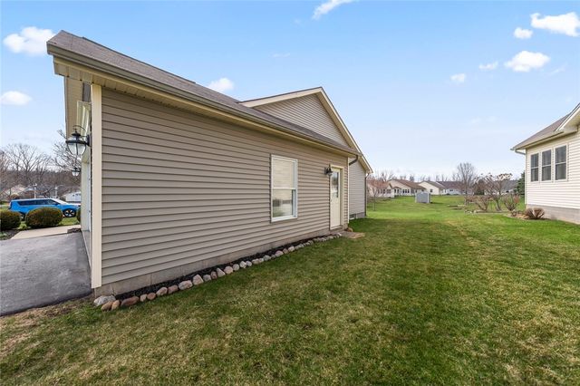 1461 Woodsview Way, Macedon, NY 14502