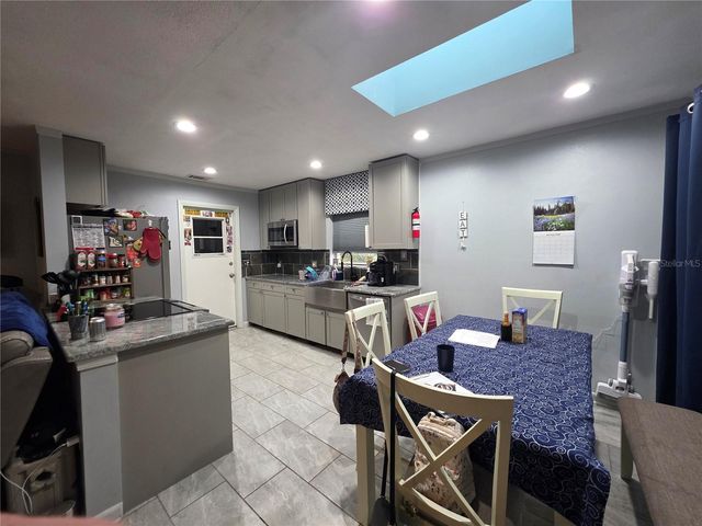 239 CONNIE LEE COURT, Lakeland, FL 33809