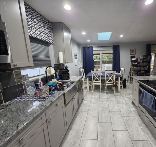 239 CONNIE LEE COURT, Lakeland, FL 33809