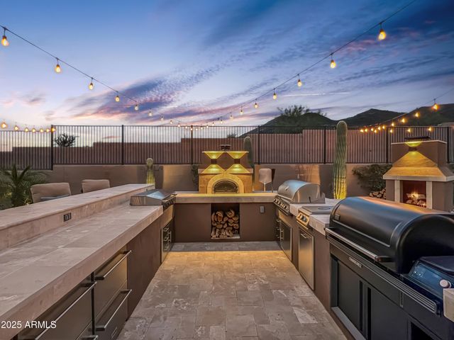 2546 W SHINNECOCK Way, Anthem, AZ 85086