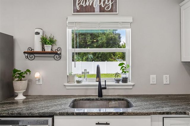 12020 VIRGINIA DRIVE, Leesburg, FL 34788