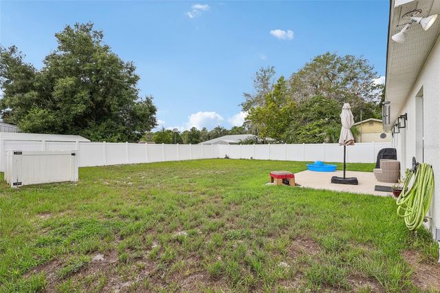 12020 VIRGINIA DRIVE, Leesburg, FL 34788