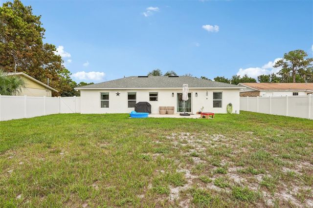 12020 VIRGINIA DRIVE, Leesburg, FL 34788