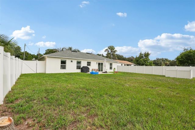 12020 VIRGINIA DRIVE, Leesburg, FL 34788