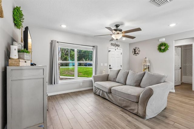 12020 VIRGINIA DRIVE, Leesburg, FL 34788