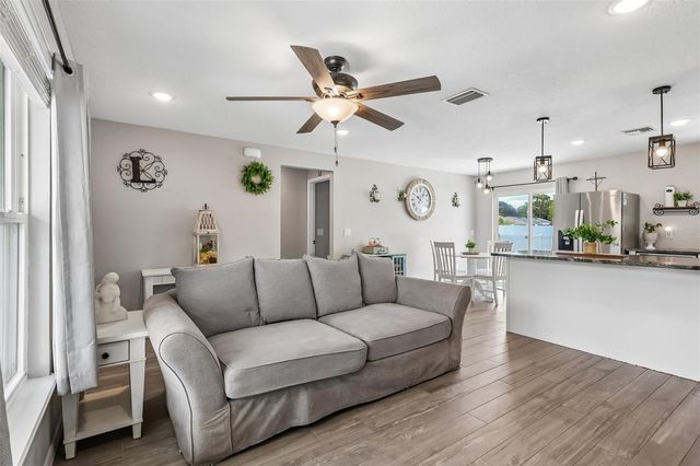 12020 VIRGINIA DRIVE, Leesburg, FL 34788
