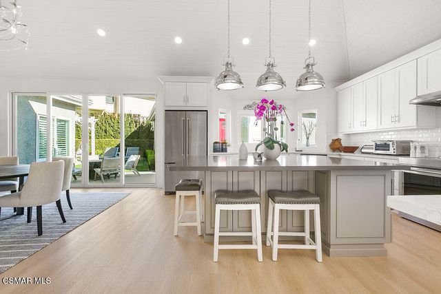 2181 Brookfield Drive, Thousand Oaks, CA 91362