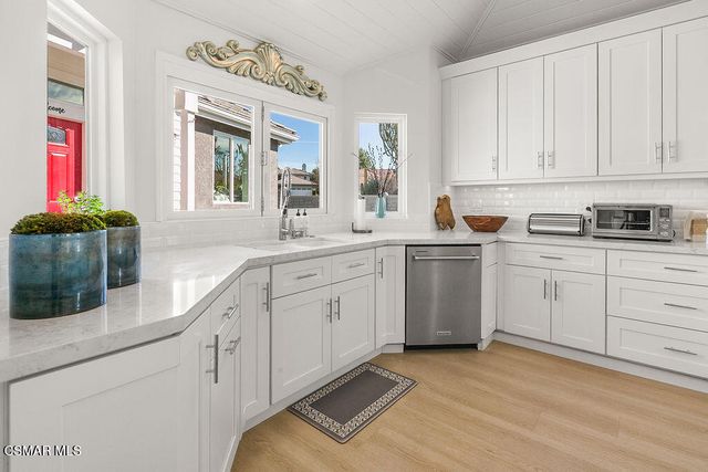 2181 Brookfield Drive, Thousand Oaks, CA 91362