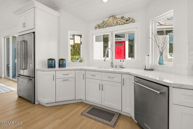 2181 Brookfield Drive, Thousand Oaks, CA 91362