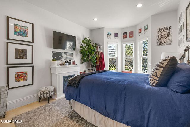 2181 Brookfield Drive, Thousand Oaks, CA 91362