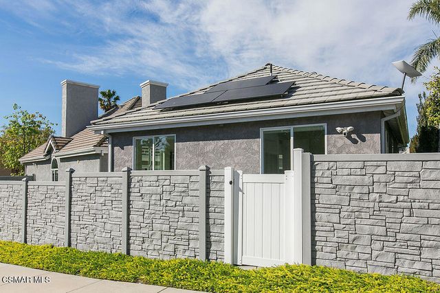 2181 Brookfield Drive, Thousand Oaks, CA 91362