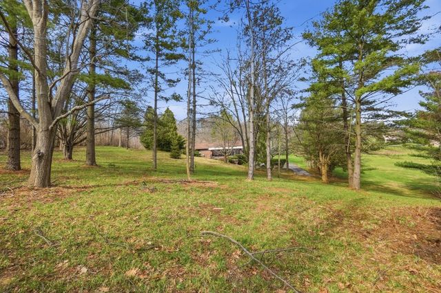 3831 Crescent Hill Road 3831 Crescent Hill Road, Springfield, OH 45502