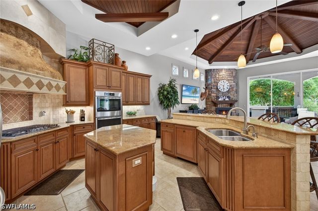 430 29th ST NW, Naples, FL 34120