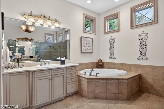 430 29th ST NW, Naples, FL 34120
