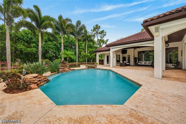 430 29th ST NW, Naples, FL 34120