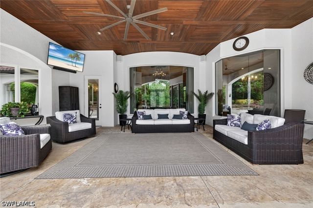 430 29th ST NW, Naples, FL 34120