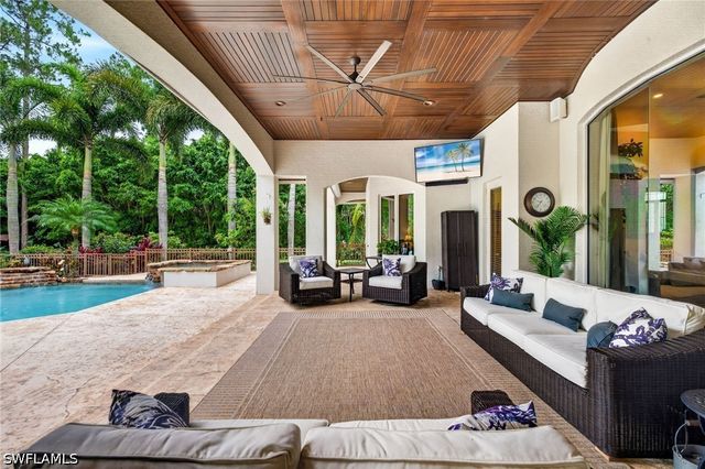 430 29th ST NW, Naples, FL 34120