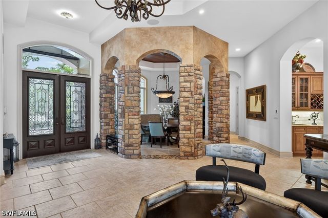 430 29th ST NW, Naples, FL 34120