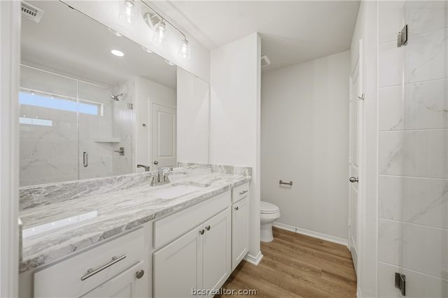 137 Cotton Cove, Snook, TX 77878