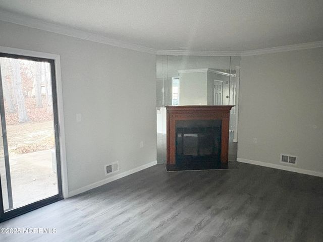 1201 Bluebell Drive, Jackson, NJ 08527