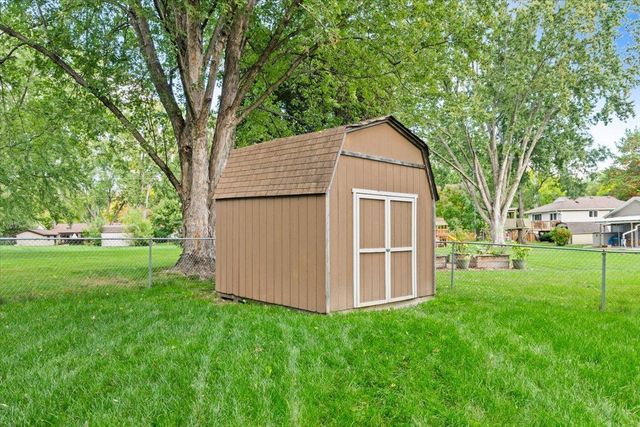 10144 Boundary Creek Terrace, Maple Grove, MN 55369