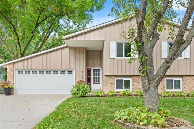 10144 Boundary Creek Terrace, Maple Grove, MN 55369
