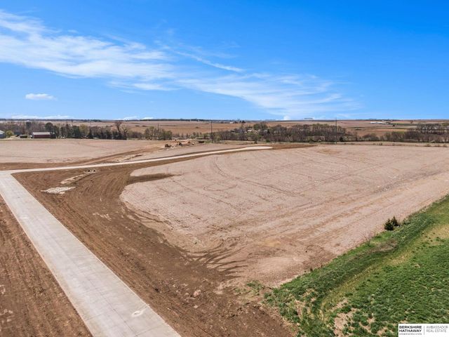 425 Karloff Circle, Yutan, NE 68073