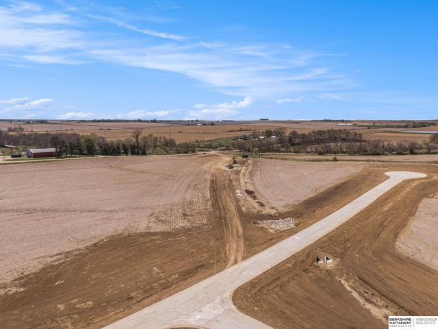 425 Karloff Circle, Yutan, NE 68073