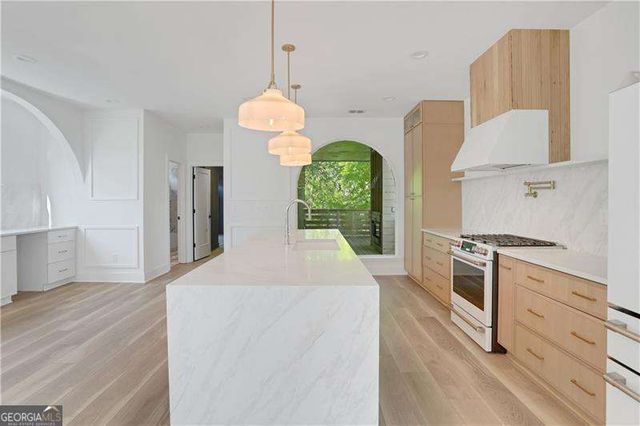 644 Glendale Road, Scottdale, GA 30079