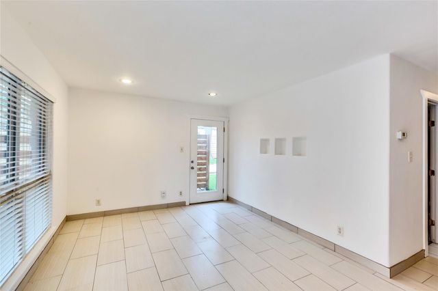 1917 Barge ST 104, Austin, TX 78745