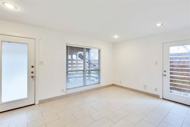 1917 Barge ST 104, Austin, TX 78745