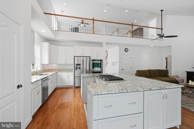 105 TURNSTONE LN, Lake Frederick, VA 22630