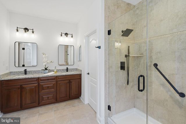 105 TURNSTONE LN, Lake Frederick, VA 22630