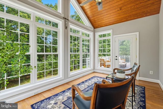 105 TURNSTONE LN, Lake Frederick, VA 22630
