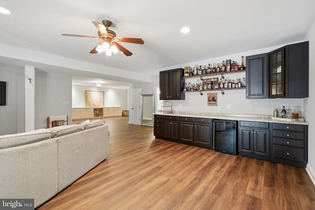 105 TURNSTONE LN, Lake Frederick, VA 22630