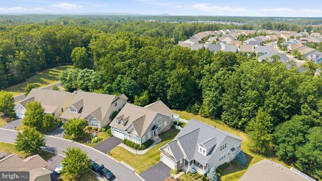 105 TURNSTONE LN, Lake Frederick, VA 22630