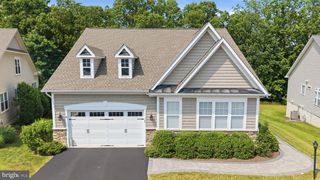 105 TURNSTONE LN, Lake Frederick, VA 22630