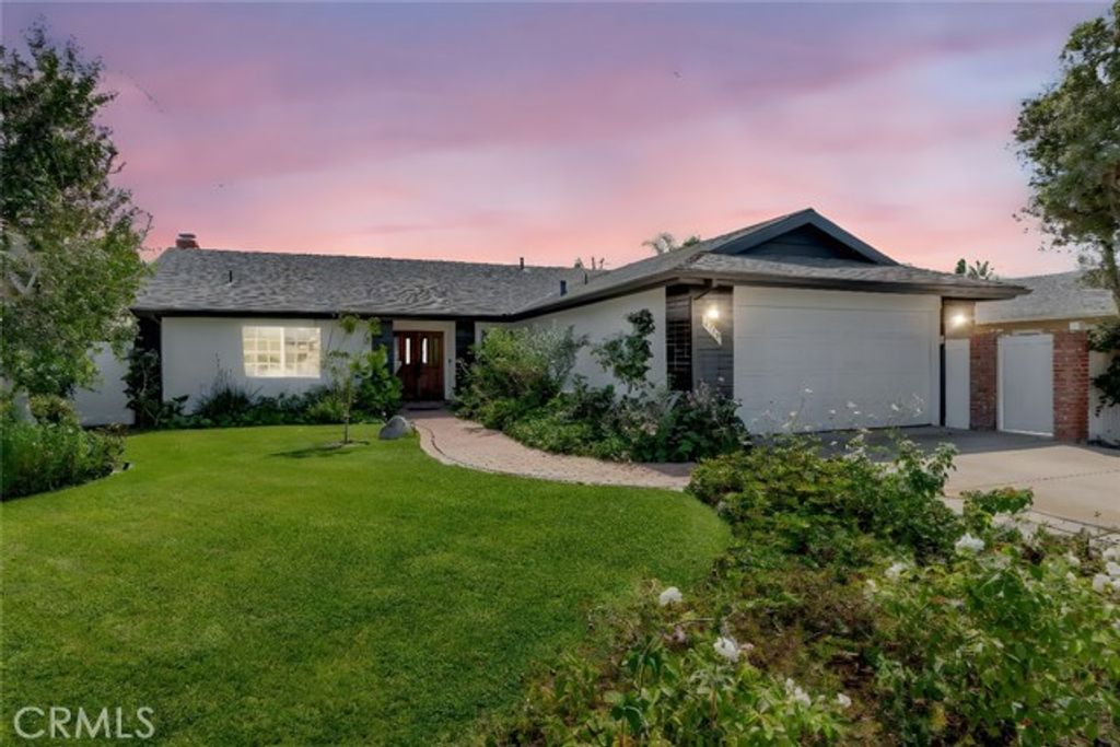 9172 Carrolltown Drive, Huntington Beach, CA 92646