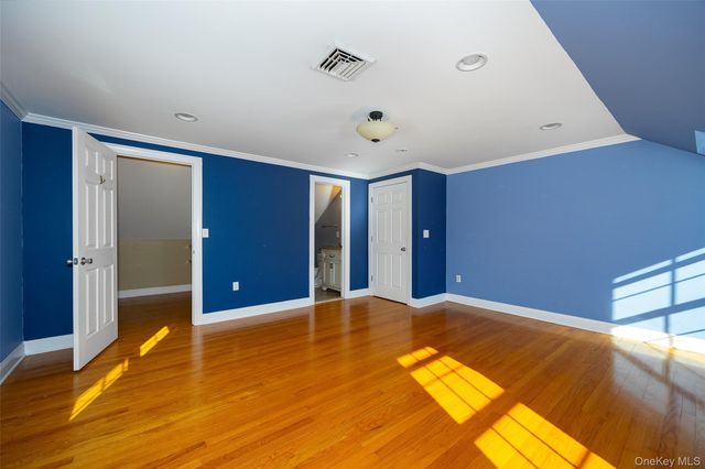 3 Mansion Drive, Hyde Park, NY 12538