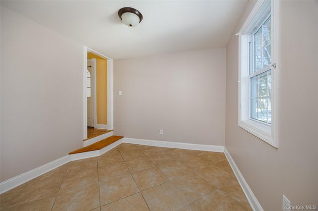 3 Mansion Drive, Hyde Park, NY 12538