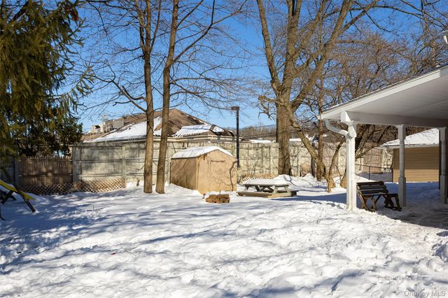 3 Mansion Drive, Hyde Park, NY 12538