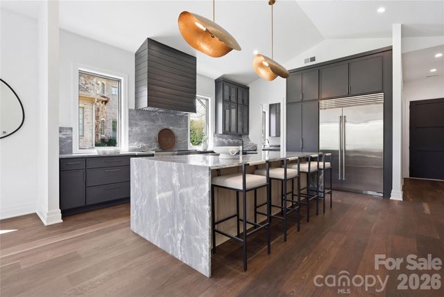 1423 S Wendover Road, Charlotte, NC 28211