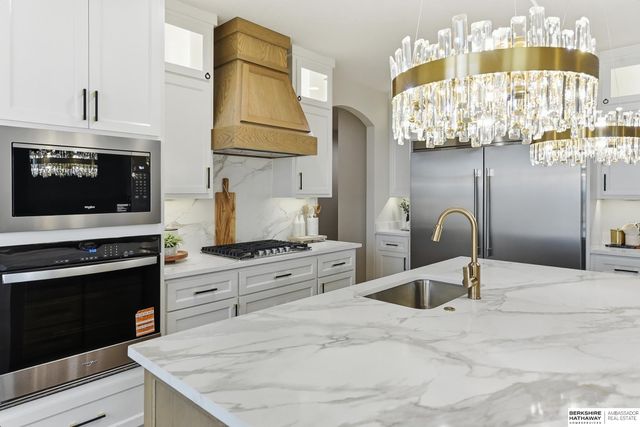 11105 S 221st Street, Gretna, NE 68028