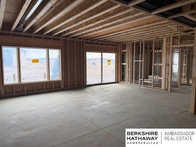 11105 S 221st Street, Gretna, NE 68028