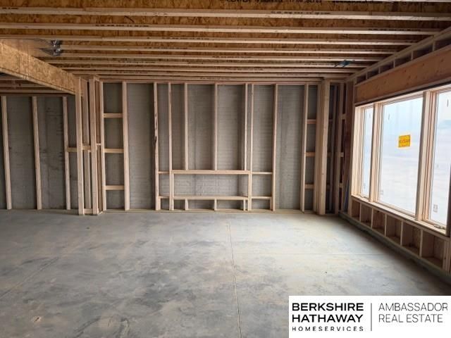 11105 S 221st Street, Gretna, NE 68028