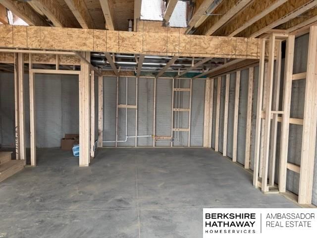 11105 S 221st Street, Gretna, NE 68028