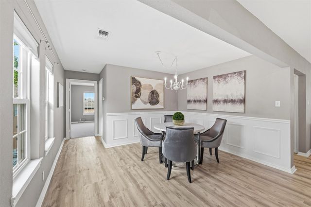 5000 Calmont Avenue, Fort Worth, TX 76107